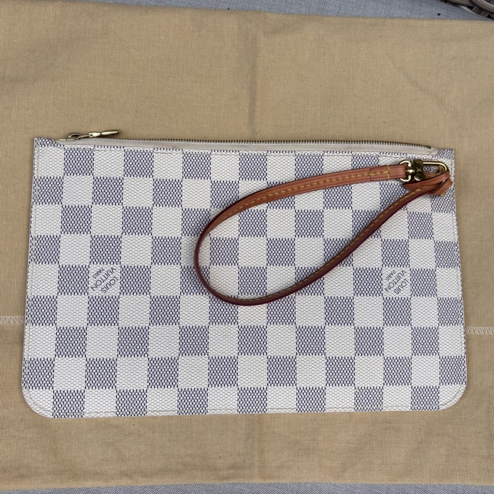 Authentic Louis Vuitton Neverfull GM Pochette damier azur beige lining - Picture 2 of 11